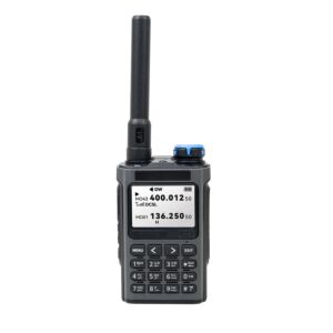 Kaasaskantav VHF/UHF raadiojaam